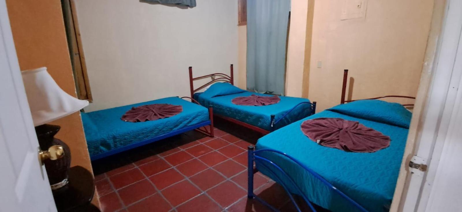 Hostal Dulces Suenos Panajachel Exterior photo